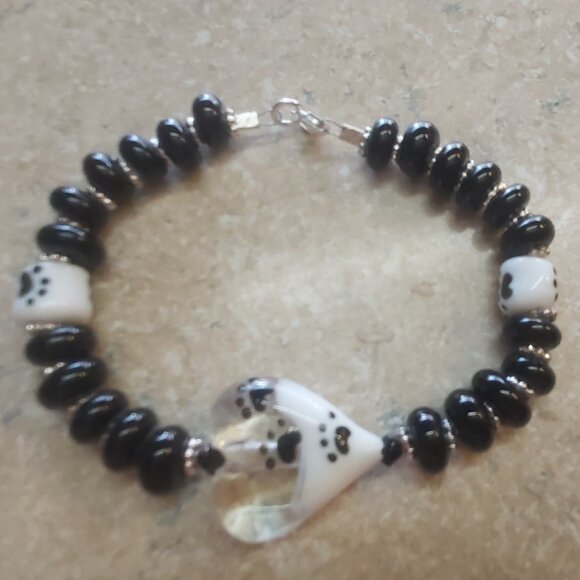 Jewelry - Handmade pawprint lampwork glass beaded bracelet with sterling clasp